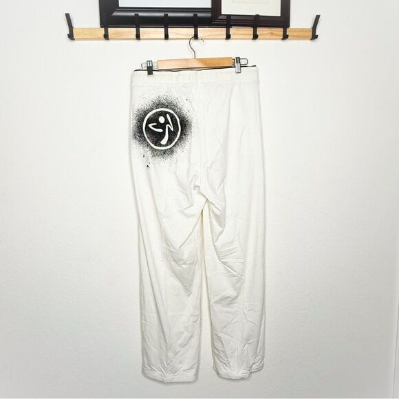 Zumba Let's Rock-It Sweatpants White Unisex Dance Fitness Activewear Size M - Picture 4 of 8